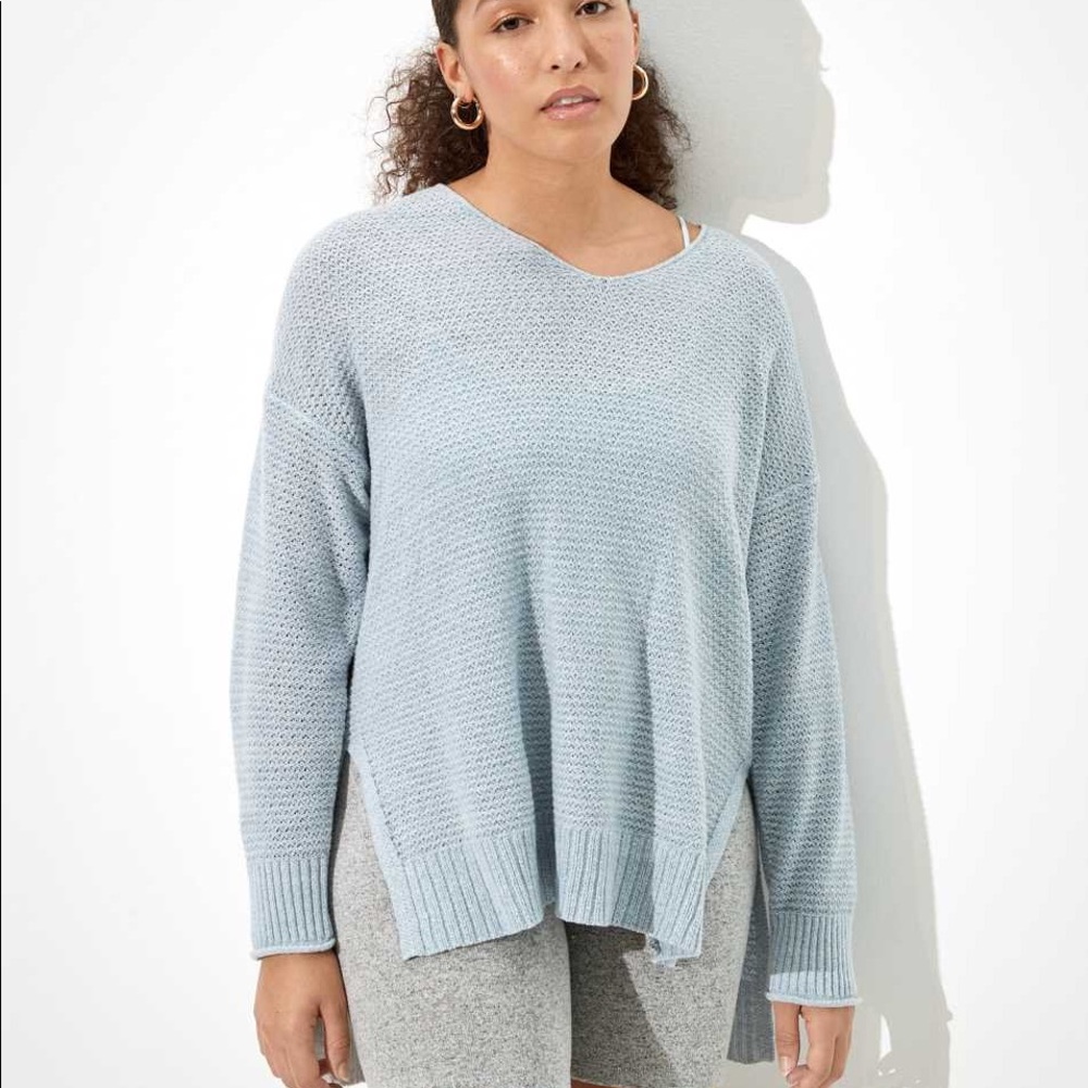 American Eagle V Neck Blue Oversized Sweater XS/S
